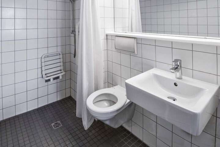 Clean Restrooms