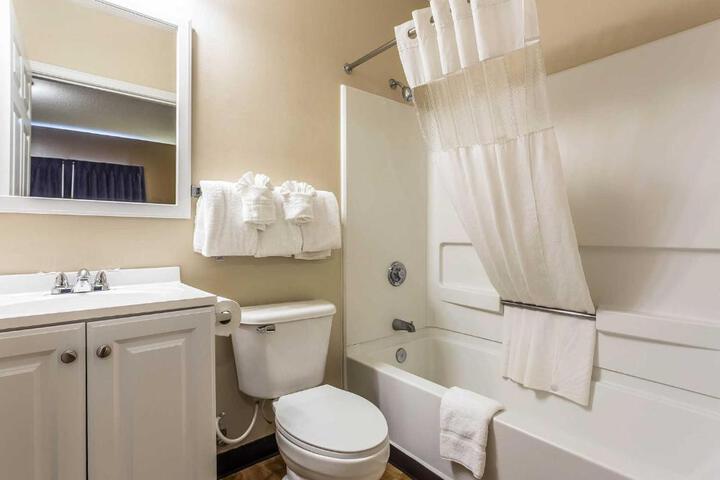2 Double Beds Efficiency (2 of 3)