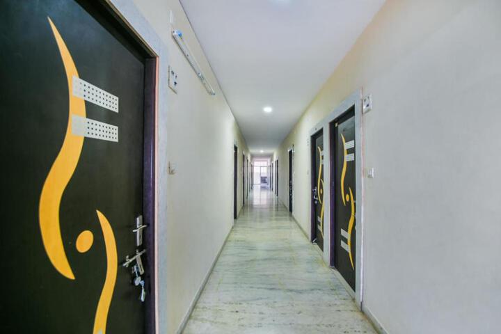 Hotel O Raj Premium