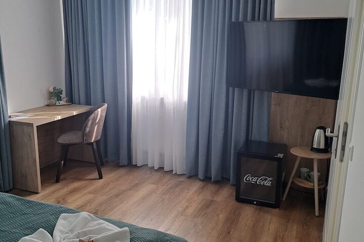 Room 64 of 131