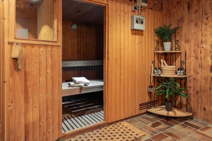 Spa 46 of 69