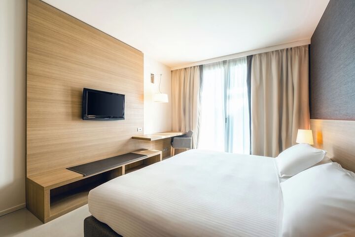 Room 20 of 77
