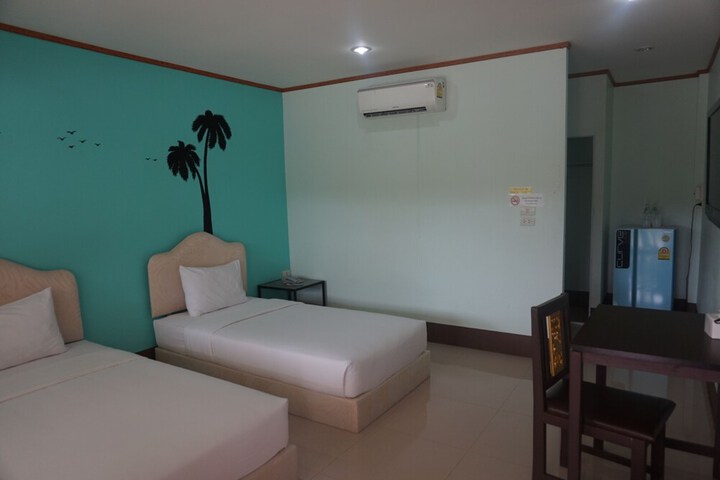 Room 12 of 54