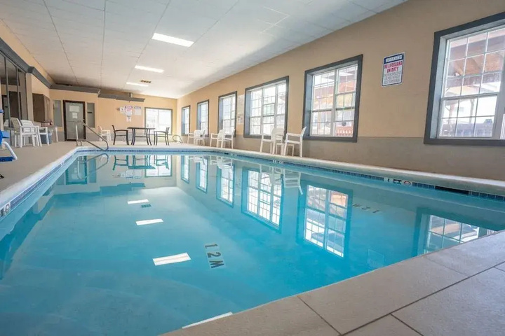 Pool 8 of 12