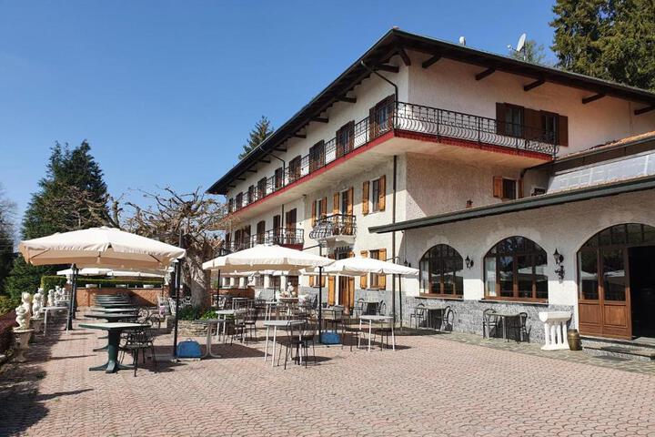 Exterior of Hotel Madonna di Luciago
