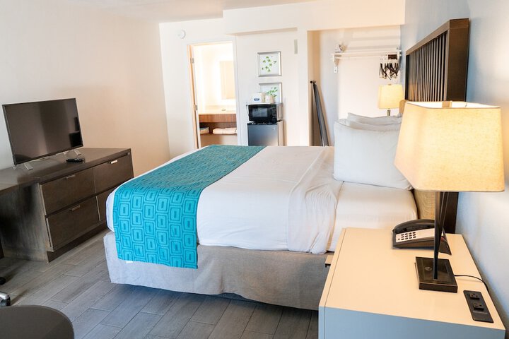 Room 6 of 26