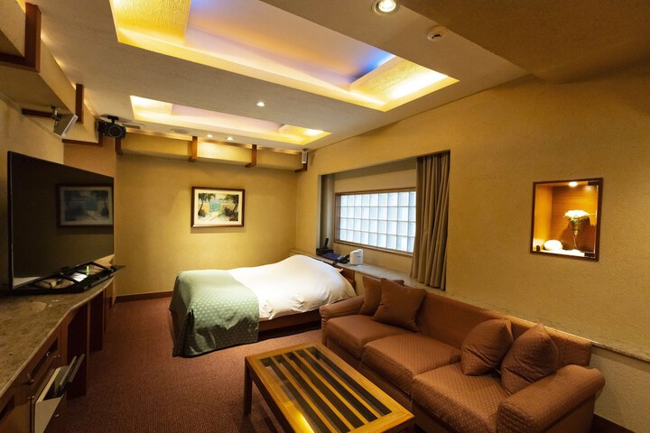 Room 13 of 41