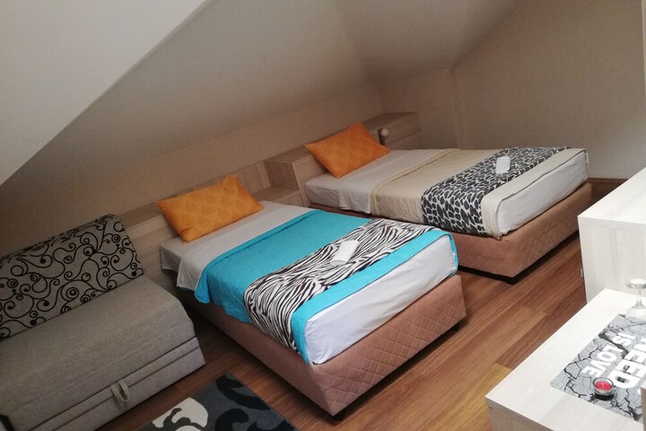 Room 7 of 46
