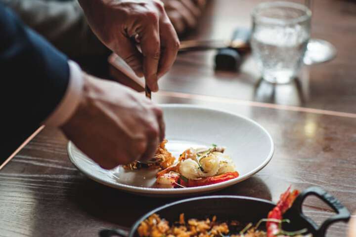 Dining 71 of 109