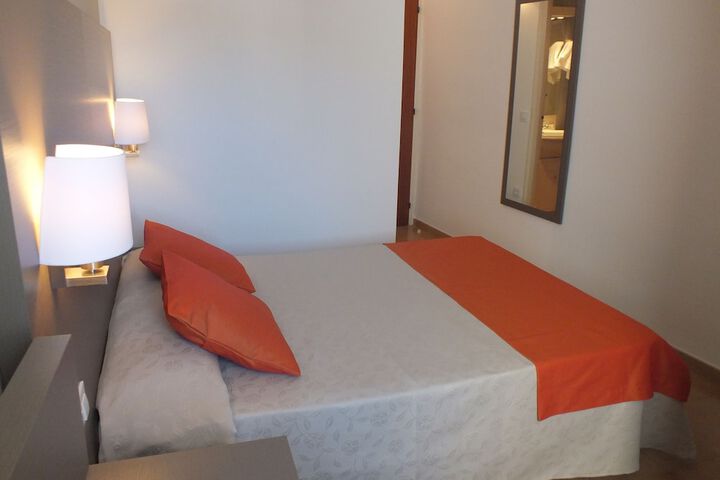 Room 11 of 81