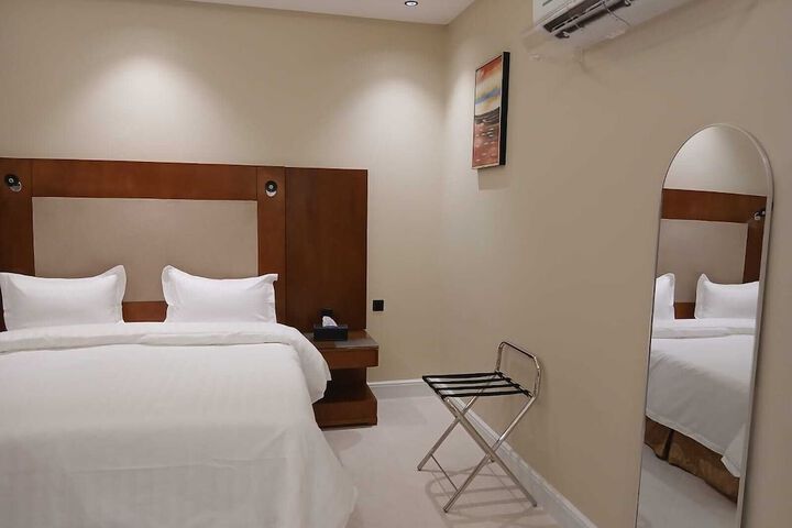 Room 7 of 29