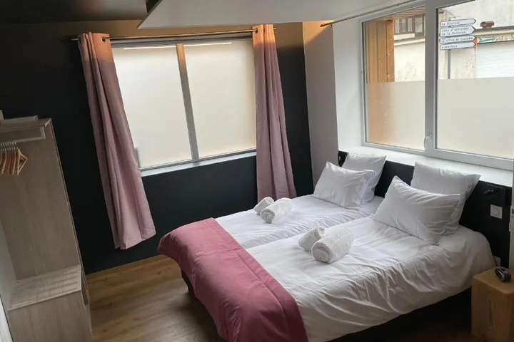 Room 5 of 21