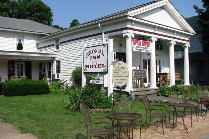 Colonial Inn & Creamery Watkins Glen