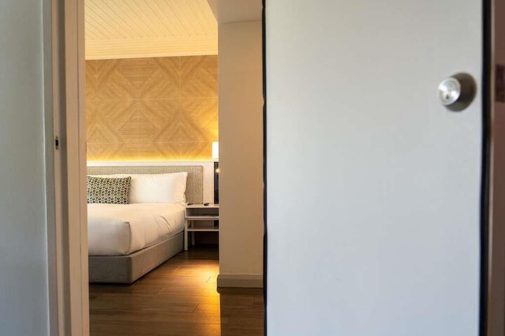 Room 57 of 310
