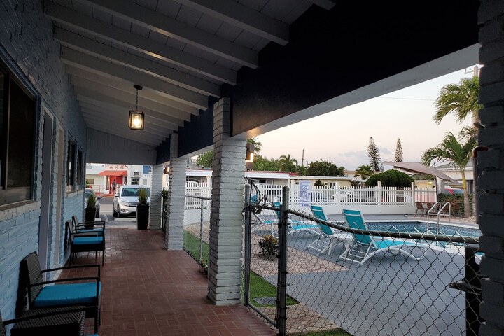 Terrace/Patio 13 of 16