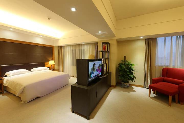 Room 20 of 42
