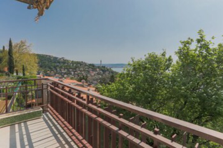 Terrace/Patio 2 of 20