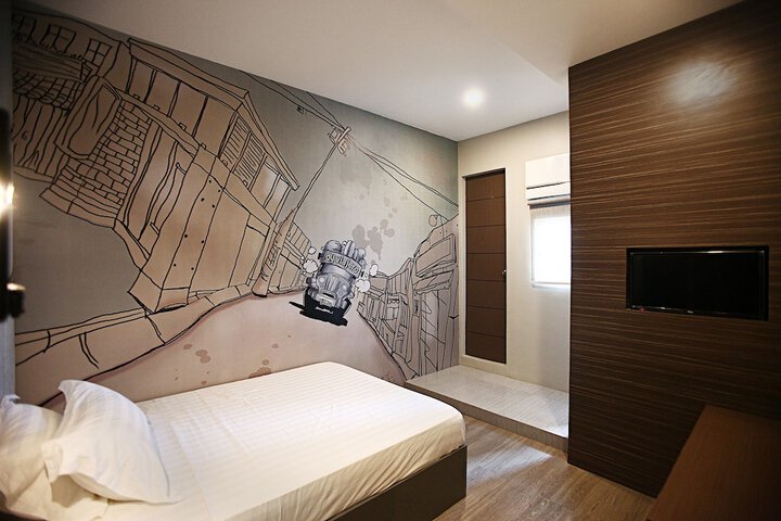 Room 3 of 19