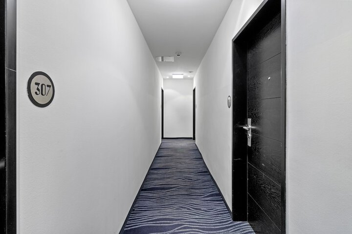 Ballroom/Hall 58 of 62