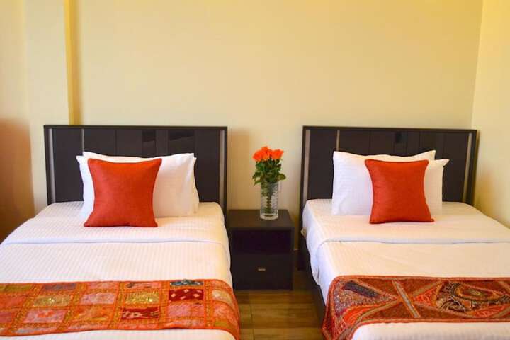Room 5 of 26