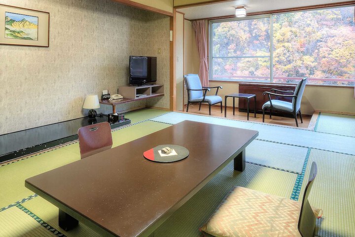 Room 14 of 41