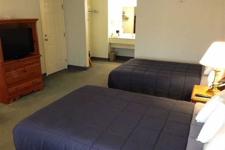 Room 11 of 64