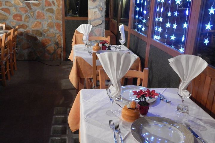 Dining 23 of 69