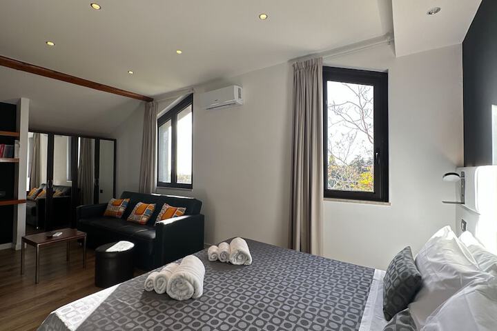 Room 17 of 154