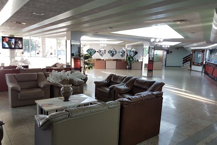 Hotel 2 of 34