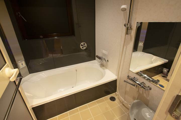 Room 21 of 22