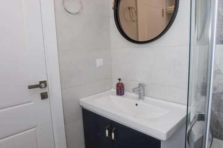 Room 12 of 14