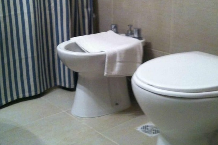 Room 8 of 15
