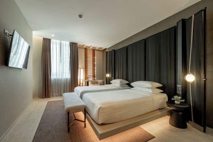 Room 22 of 111