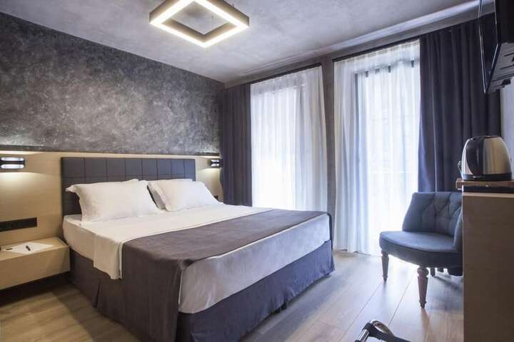 Room 14 of 39