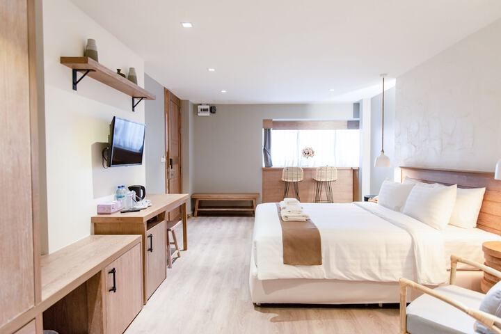 Room 37 of 105