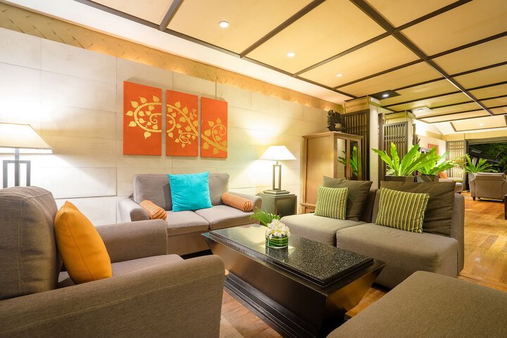 Guest Lobby