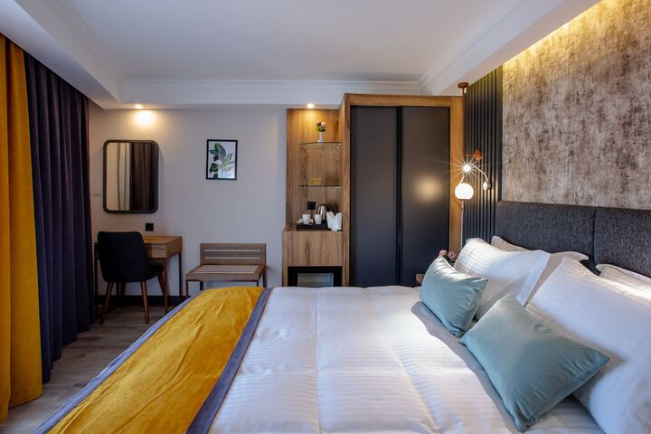 Room 18 of 44