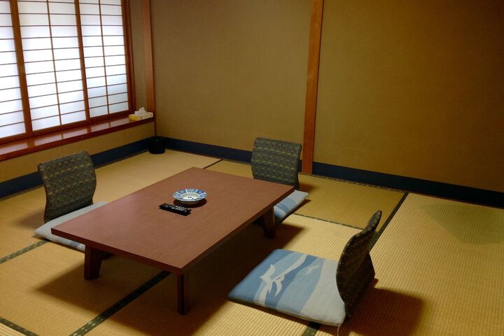 Room 5 of 59