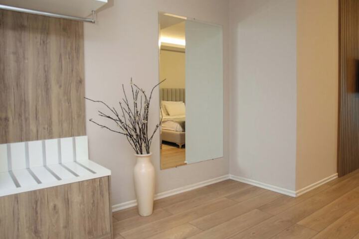 Room 28 of 47