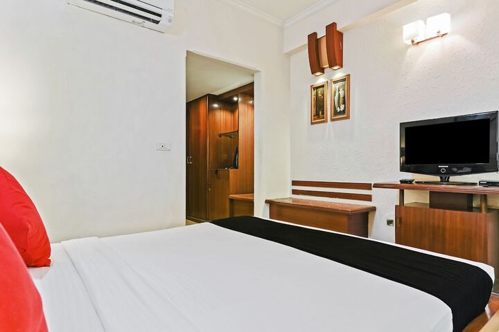 Room 25 of 49