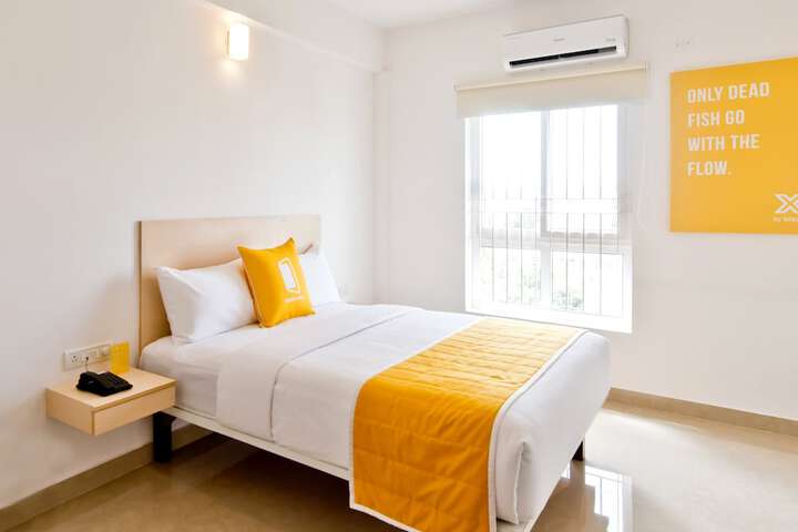 Room 8 of 32