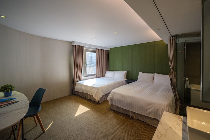 Room 29 of 79