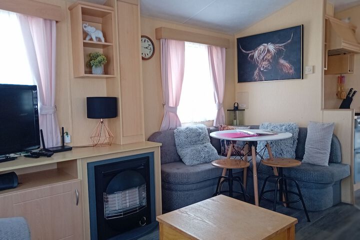 Room 7 of 10