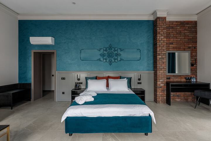 Room 27 of 70