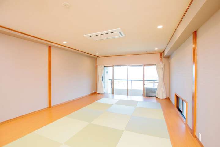 Room 3 of 18