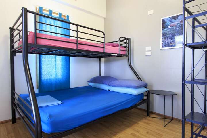 Room 6 of 39