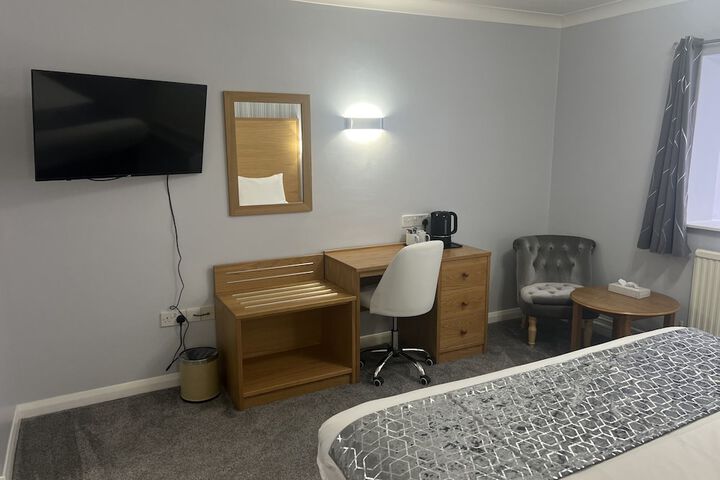 Room 10 of 56