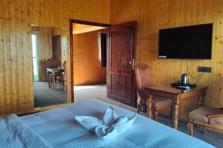 Room 7 of 26