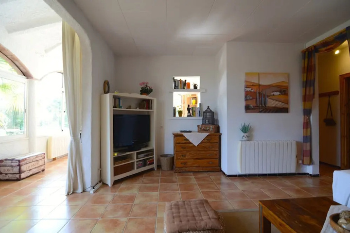Room 2 of 14
