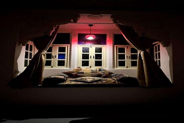 Room 21 of 31